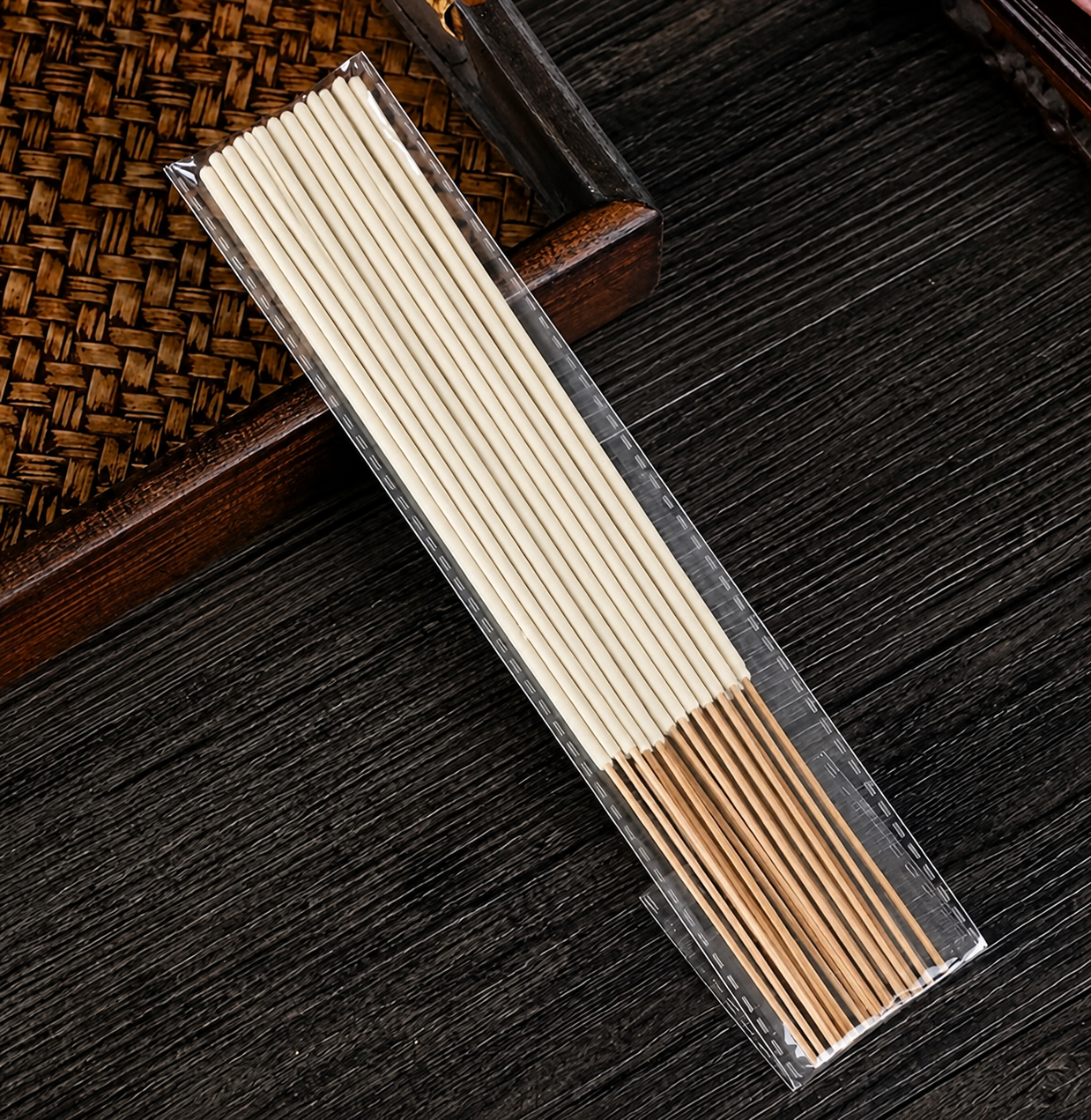 Incenso natural de sálvia branca em varetas aromáticas com 50 unidades para aromaterapia, meditação e relaxamento.