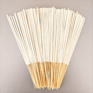 Incenso natural de sálvia branca em varetas aromáticas com 50 unidades para aromaterapia, meditação e relaxamento.