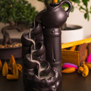 Incensário Cascata Bule de Chá para aromaterapia, meditação e decoração zen